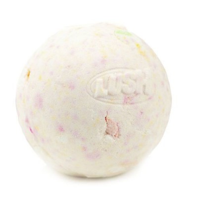 LUSH-Dragons-Egg-Bath-Bomb-0