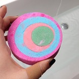 Lush-Cosmetics-Granny-Takes-A-Dip-Psychedelic-Bath-Bomb-0-1